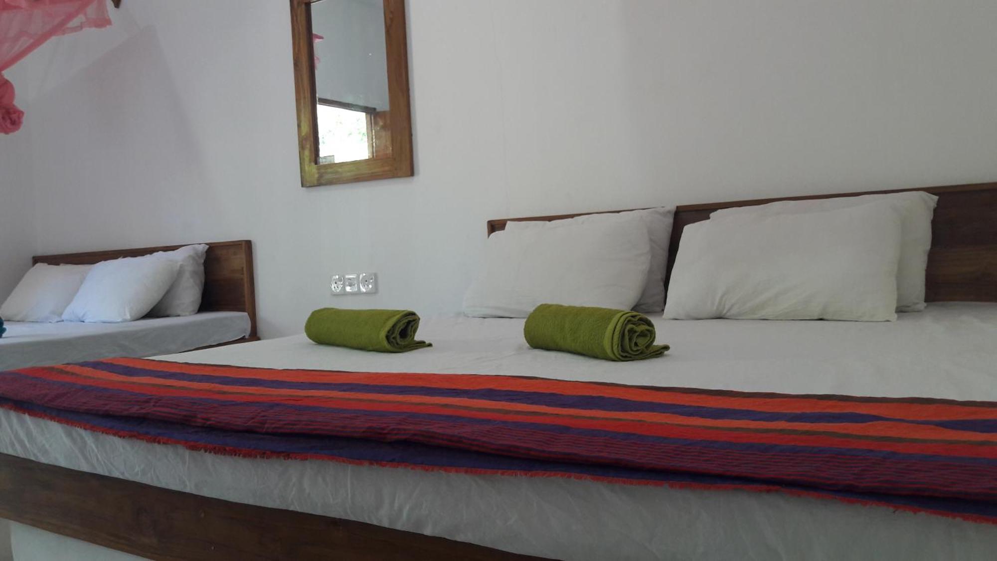 Share Safari House Udawalawe Panzió Kültér fotó