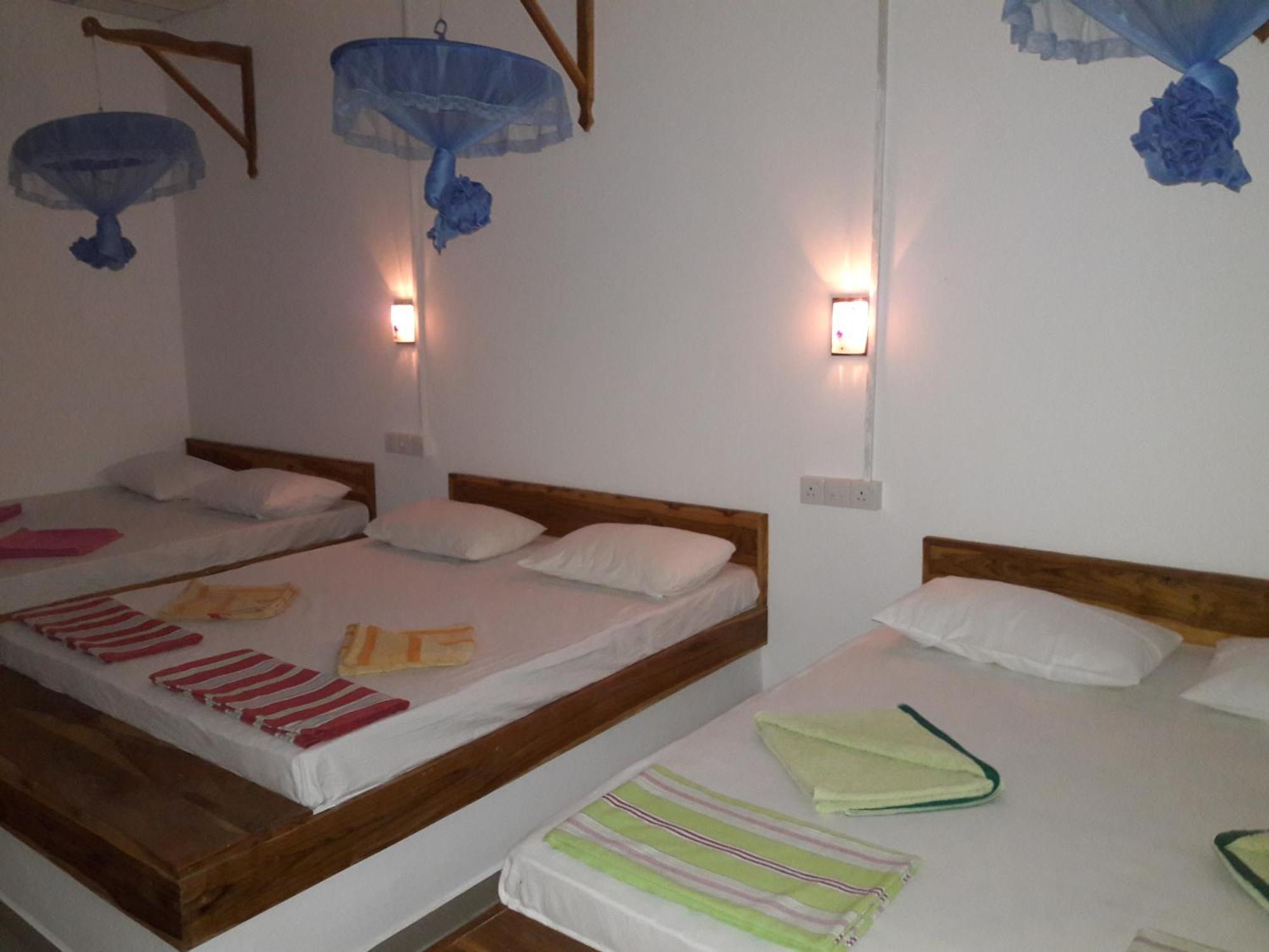 Share Safari House Udawalawe Panzió Kültér fotó