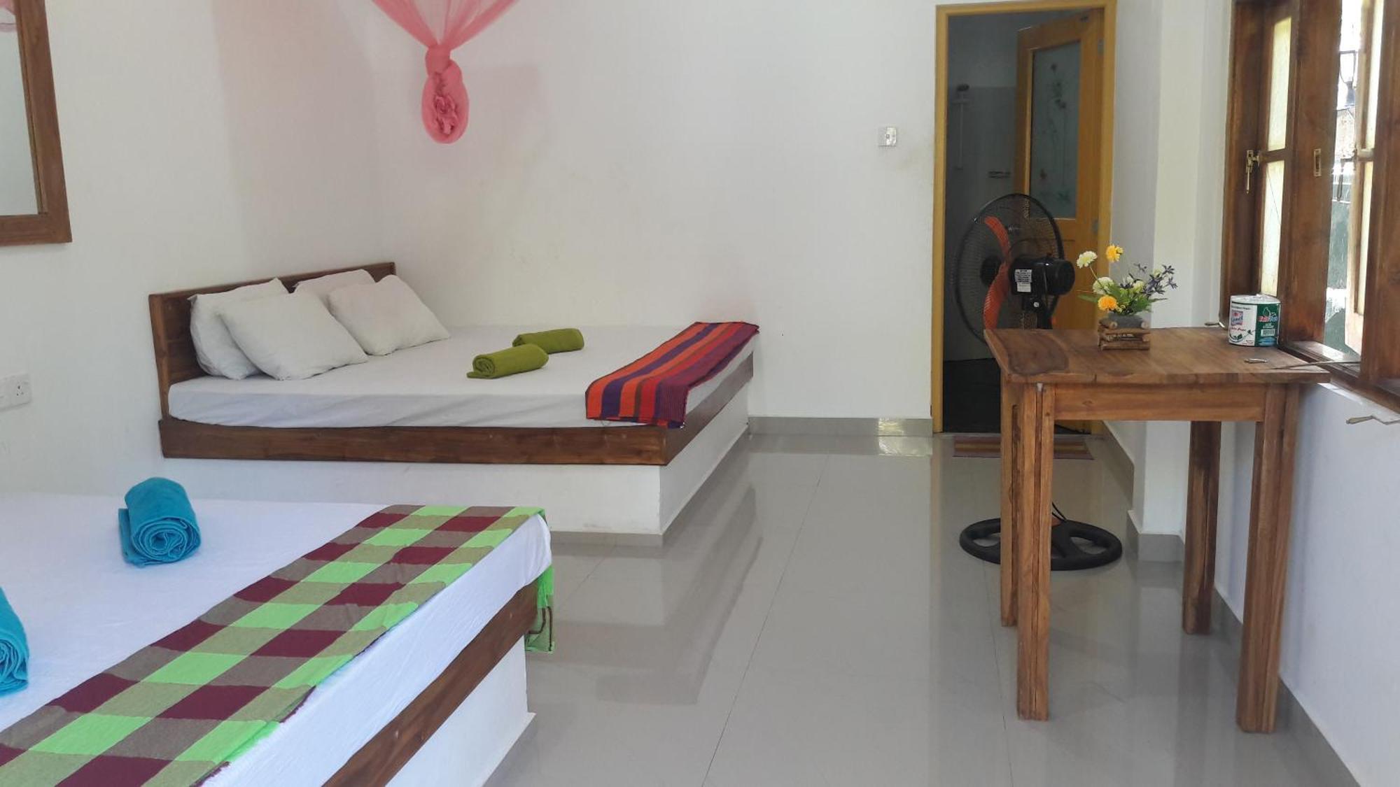 Share Safari House Udawalawe Panzió Kültér fotó
