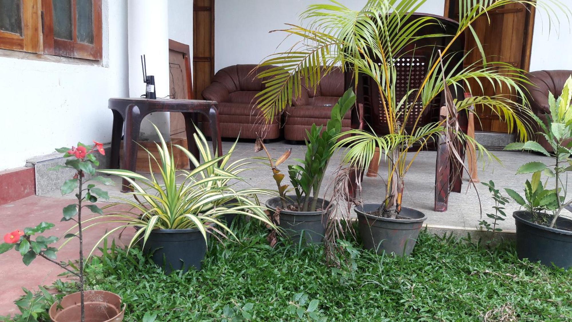Share Safari House Udawalawe Panzió Kültér fotó