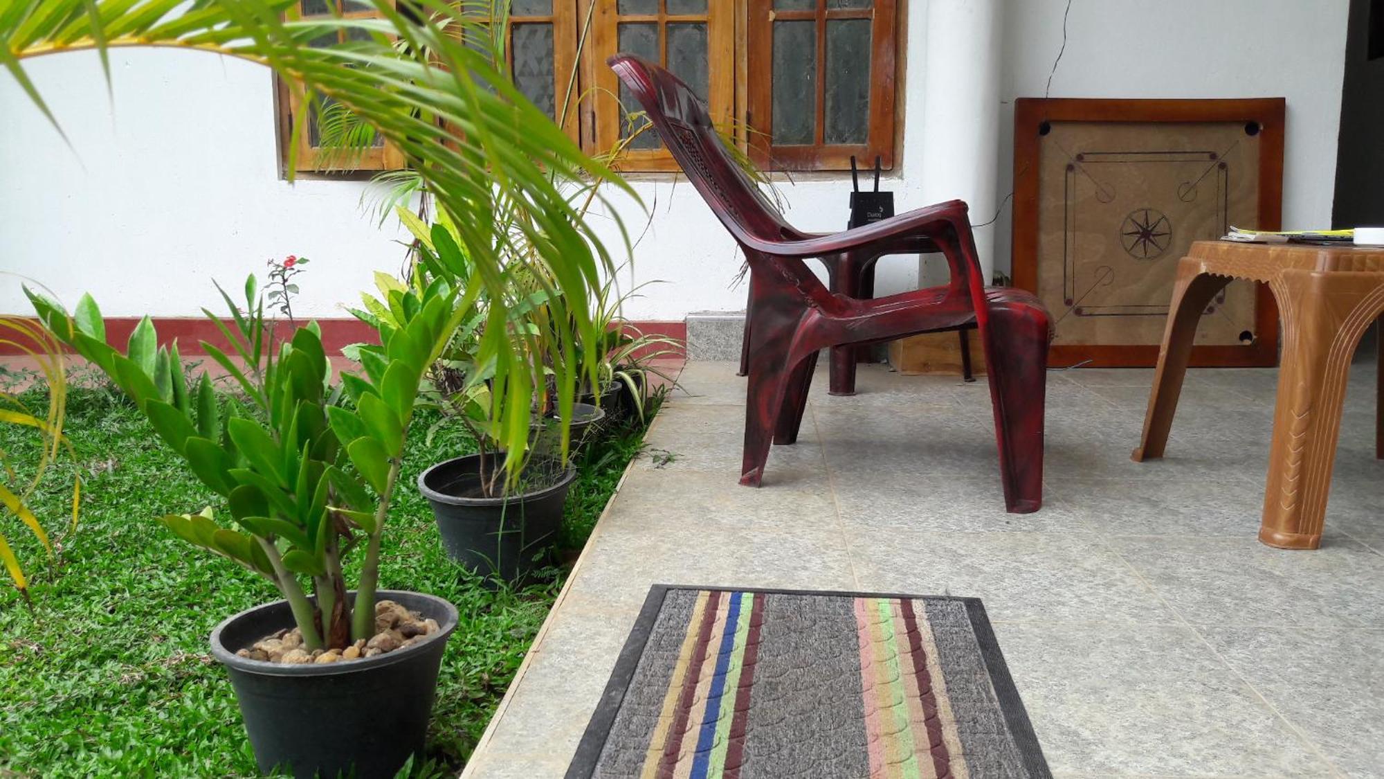Share Safari House Udawalawe Panzió Kültér fotó