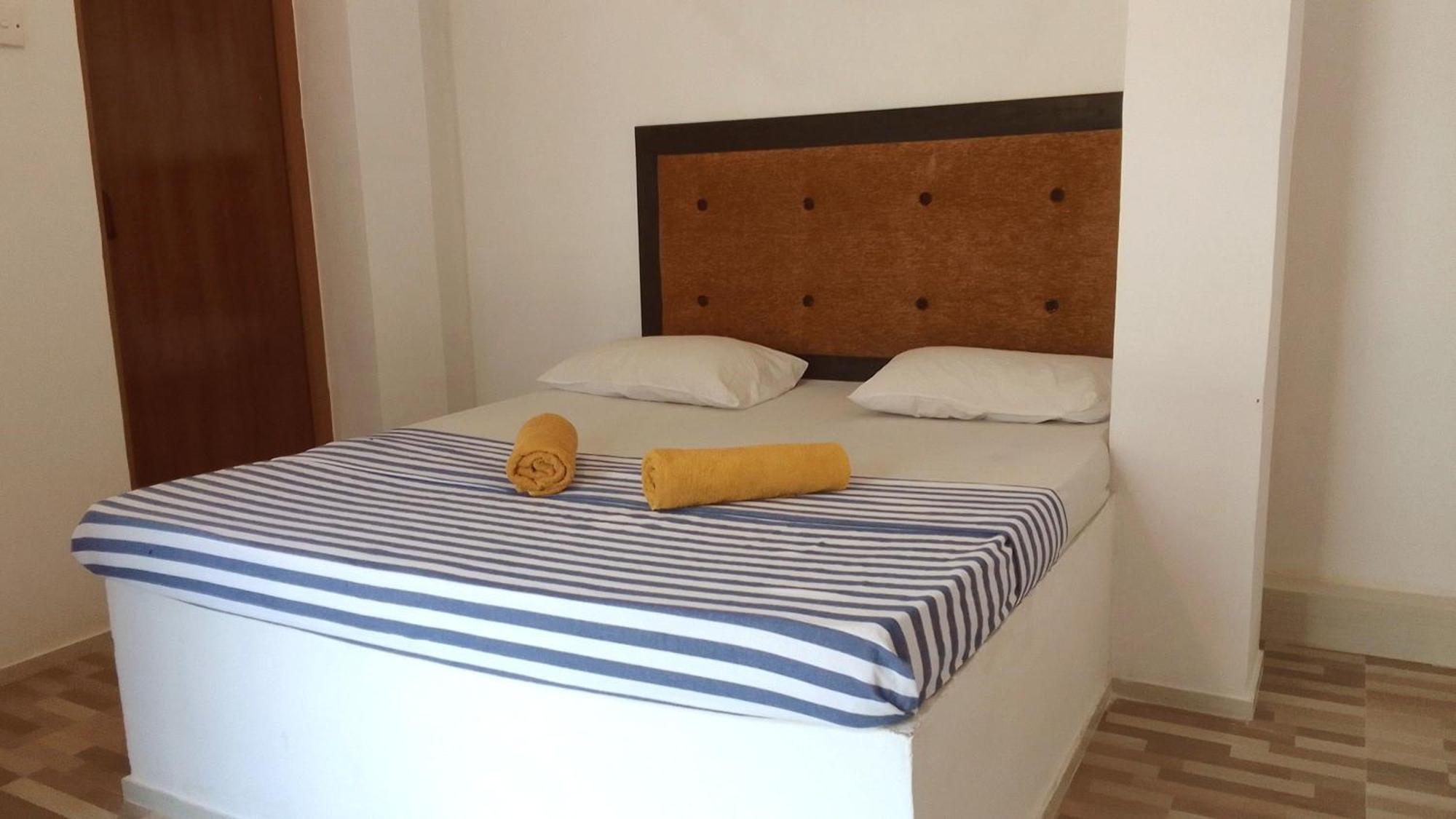 Share Safari House Udawalawe Panzió Kültér fotó