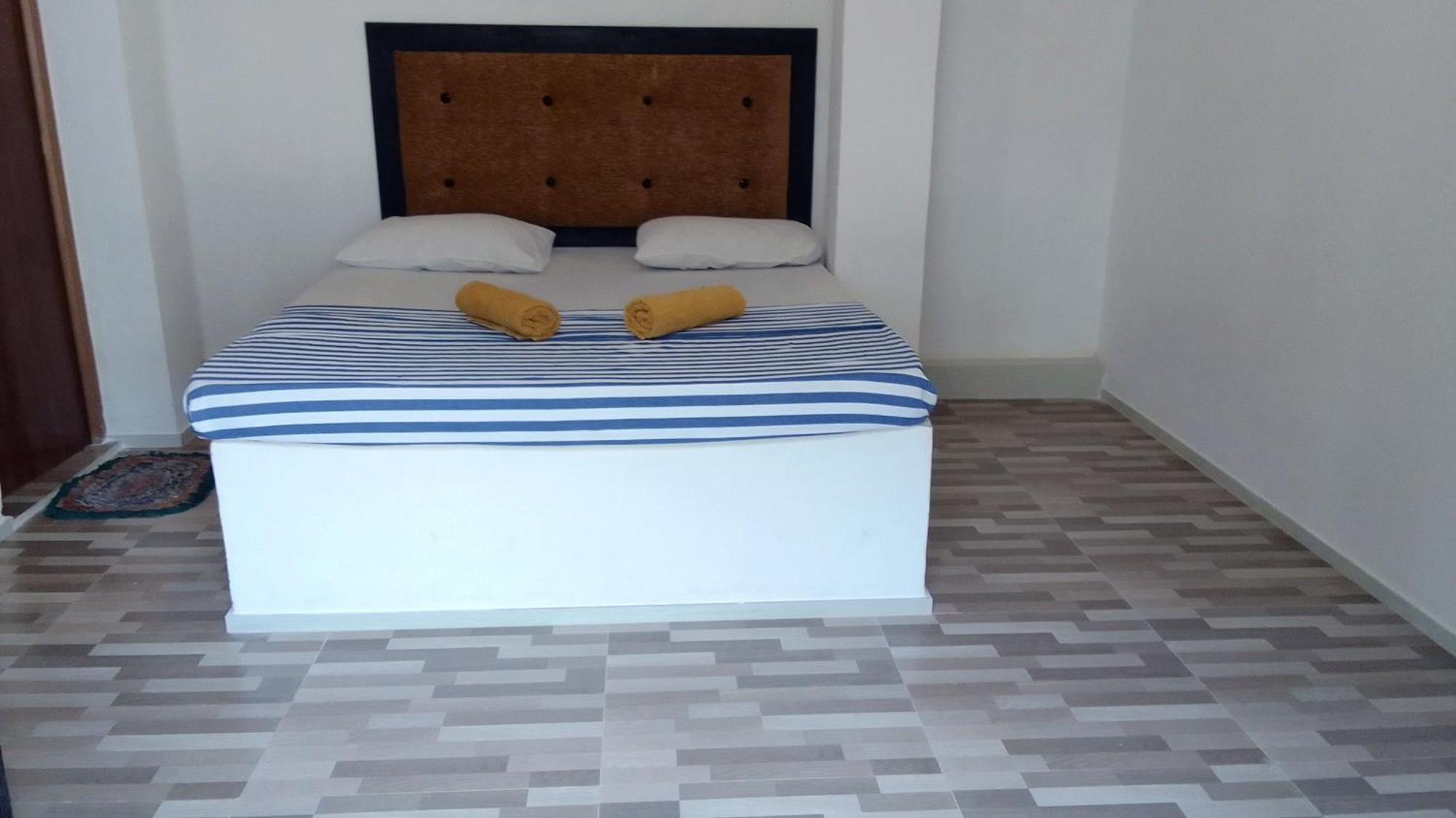 Share Safari House Udawalawe Panzió Kültér fotó